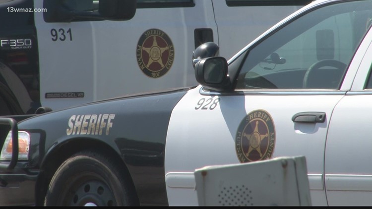 Sheriff: Putnam County crash leaves 2 adults dead, 2 infants injured; charges still pending — 13WMAZ (Macon)